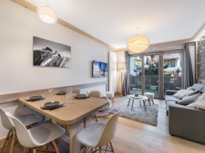 Appartement moderne au cœur de Courchevel Village, proche commerces et pistes, avec espace fitness. - FR-1-562-36